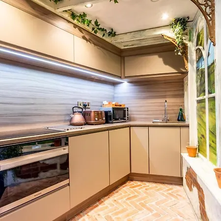 Апартаменты The Enchantment Chamber Йорк