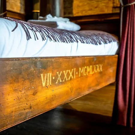 The Enchantment Chamber Apartment York