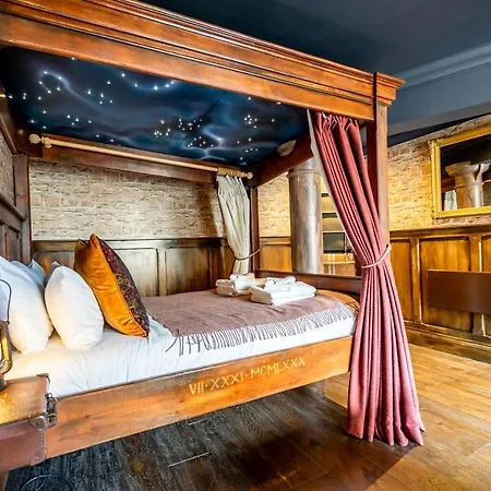 شقة The Enchantment Chamber